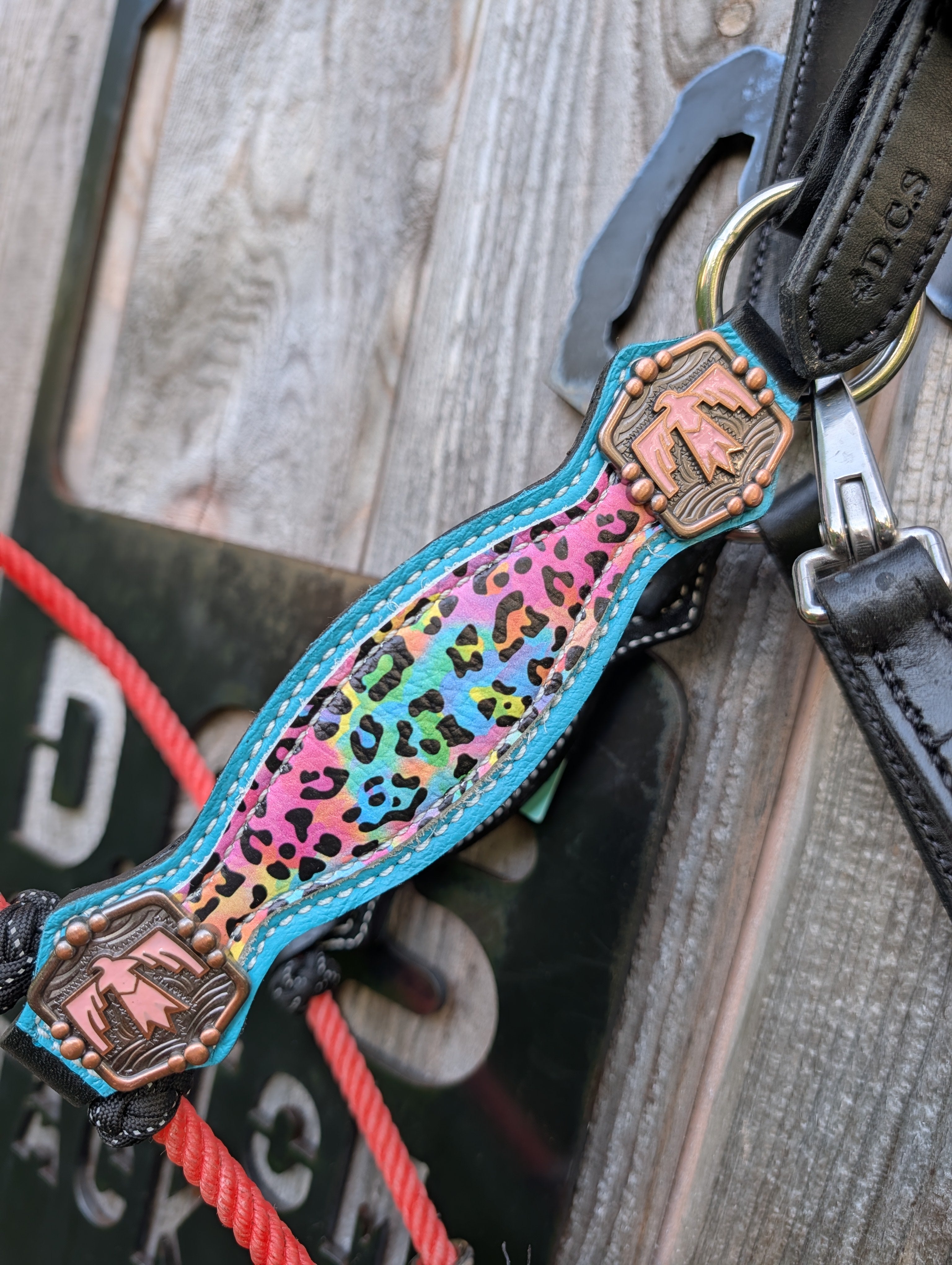 Black hybrid halter